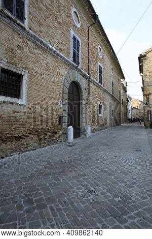 Recanati (mc), Italy - January 1, 2019: Typical Road In Recanati Village,  Recanati, Macerata, March