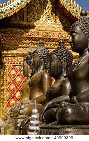Buda heykelleri, Wat Phrathat DOI Suthep