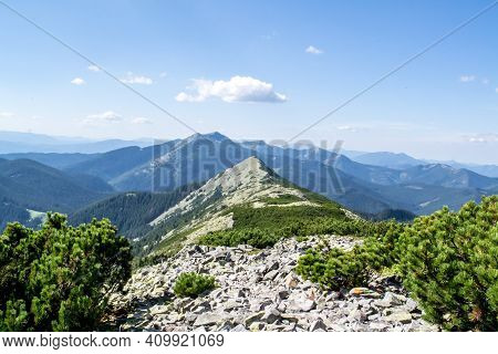 Beautiful Landscapes Of The Ukrainian Carpathians. View From The Mountain Maly Gorgan And The Mounta