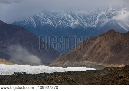 Karakoram Mountain Range Hoper Glacier On The Way To Rush Lake . High Quality Photo