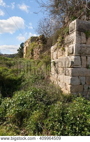 The Outer Walls Of The Ruins Of Crusader Fortress Chateau Neuf - Metsudat Hunin Is Located At The En