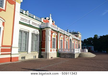 Kadriorg Palace