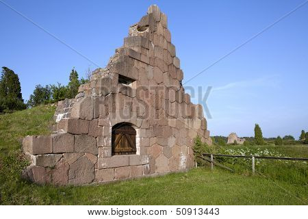 Bomarsund fortress in ruins.