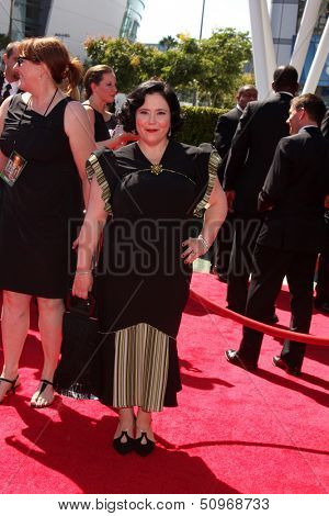 LOS ANGELES - SEP 15:  Alex Borstein at the Creative Emmys 2013 - Arrivals at Nokia Theater on September 15, 2013 in Los Angeles, CA