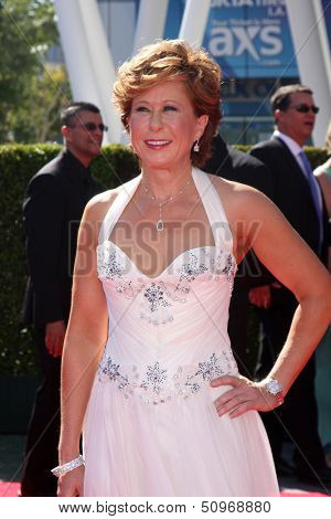 LOS ANGELES - SEP 15:  Yeardley Smith at the Creative Emmys 2013 - Arrivals at Nokia Theater on September 15, 2013 in Los Angeles, CA