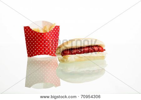 Hot dog and chips