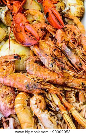 Fried prawns and other seafood