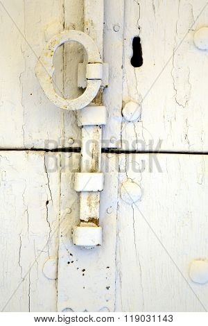 Tradate Abstract     In A  Door Curch  Closed Wood