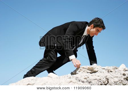 Empresário de escalada ao pico de sucesso