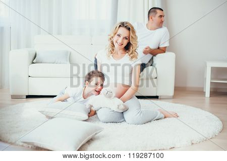 Happy Family.a Pregnant Woman