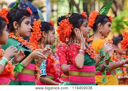 Girl Child Dancers Perforimg At Holi (spring) Festival In Kolkata.