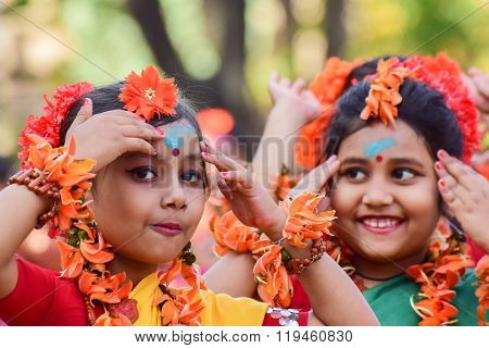 Girl Child Dancers Perforimg At Holi (spring) Festival In Kolkata.