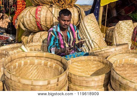 Cane Artisan Weaving Baskets