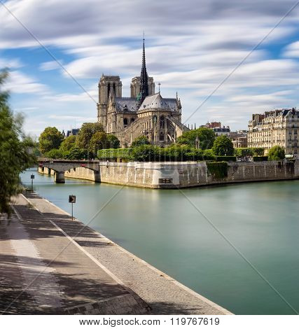 Notre Dame De Paris Cathedral, Ile De La Cite, Paris