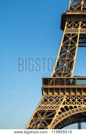 Eiffel Tower Edge