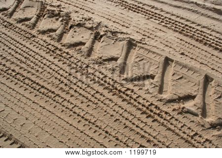 Tracce di pneumatici