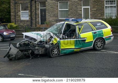 Volvo V40 Ambulance Wrecked In Collision While On Emergency Call