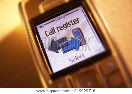 CLECKHEATON, WEST YORKSHIRE, UK: OLD MOBILE PHONE SCREEN SHOWING CALL REGISTER MENU, 2ND MARCH 2005, CLECKHEATON, WEST YORKSHIRE, UK