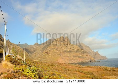Photo Picture of the Beautiful Ocean Coast's View