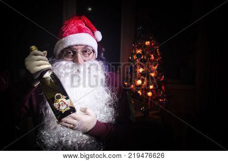 Santa Claus Toasting With A Glass Of Champagne (bottle), Santa Claus With A Glass Of Champagne Celeb