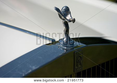 Rolls Royce Hood