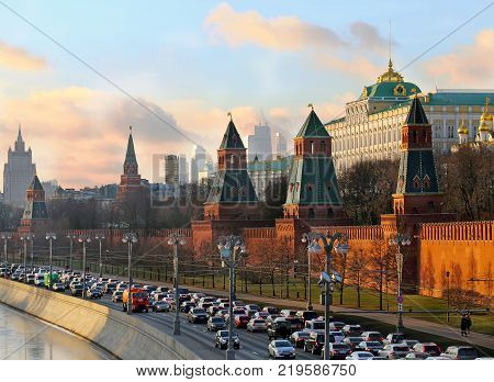 Traffic jam on the Kremlin embankment in Moscow