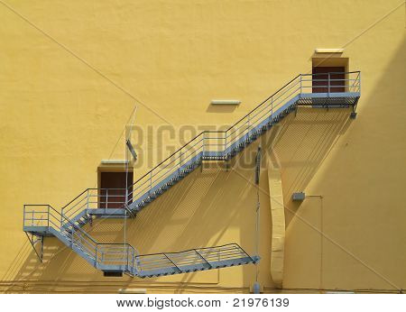Escalier de secours - 1