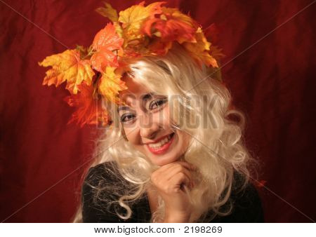 Blondynka matki natury i pory roku