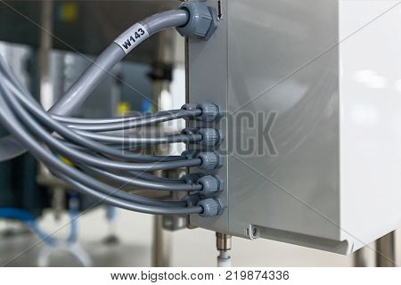 Electrical junction box with cable grand connection