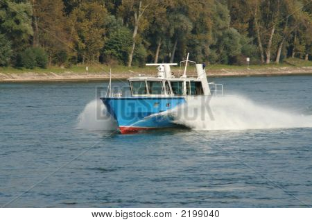 Policeboat Reinin