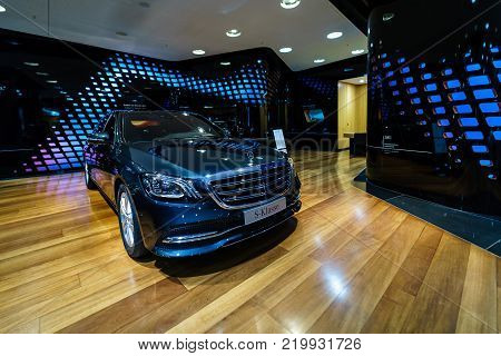 BERLIN - DECEMBER 21, 2017: Showroom. Full-size luxury car Mercedes-Benz S-Class S350d (W222 Facelift). Since 2017.