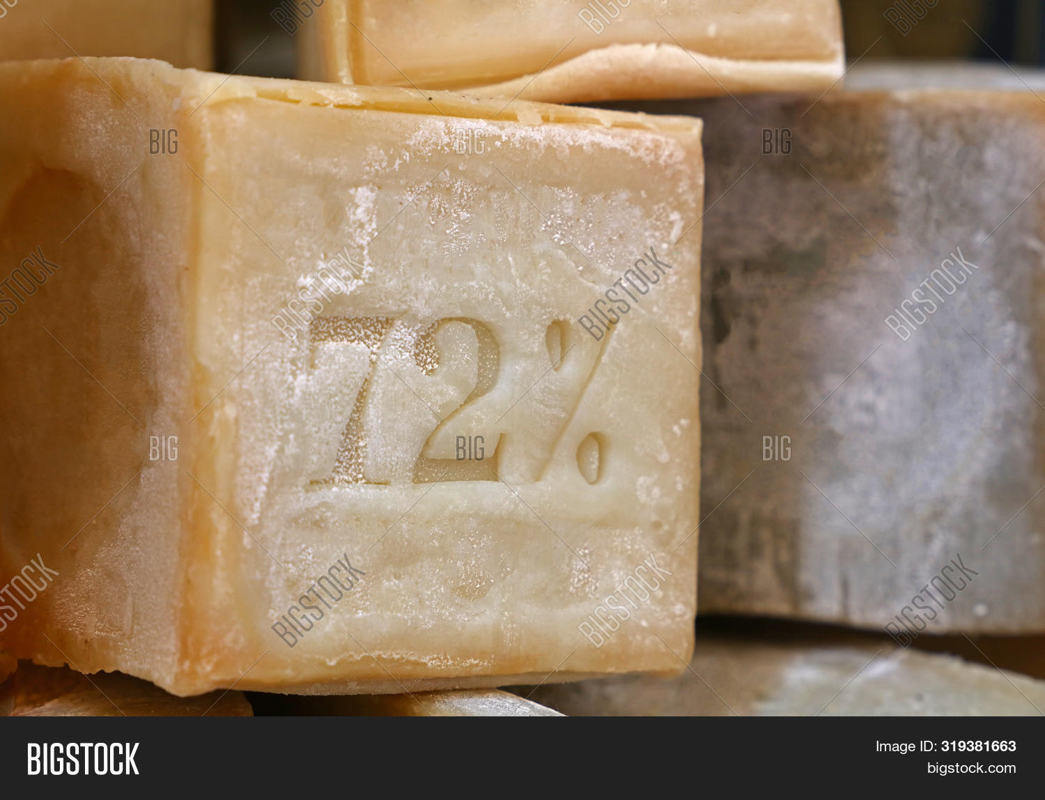 Ванночки с дегтярным мылом. Брусок хозяйственного мыла. Мыло персиковое кусковое. Хозяйственное мыло при молочнице. Мыло хозяйственное дегтярное.