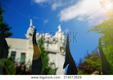 Weathered Metal Post Finials Trident Metal Fence For Protection Against Chimeras And Evil Power