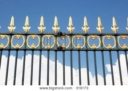 Goldenfence
