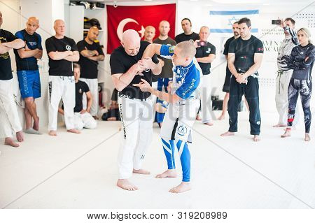 Kapap Instructor Ken Akiyama Demonstrates Disarm Techniques Against Knife Attack