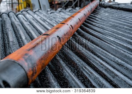 Perforation Tool For Perforate Oil And Gas Well To Make The Hole On Production Tubing To Allow Gas A