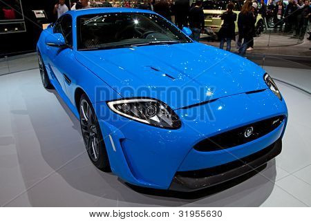 ジュネーブ - 3 月 8 日：、ジャガー XK ディスプレイで、81 国際モーター パレクスポ （palexpo）-ジュネーブ ショー、ママ