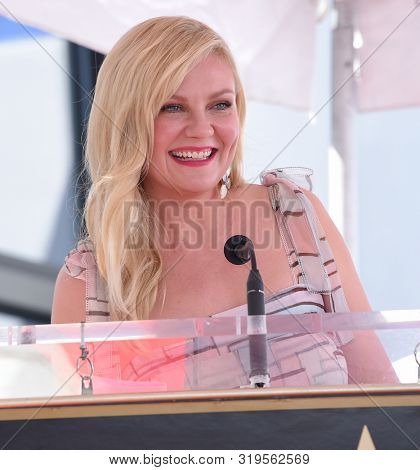LOS ANGELES - AUG 29:  Kirsten Dunst arrives for the Kirsten Dunst Walk of Fame Ceremony on August 29, 2019 in Hollywood, CA                