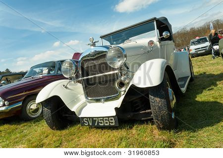 Ford fayton