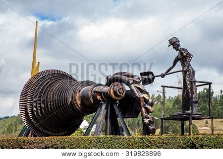 Paipa, Colombia - August, 2019: Beautiful Industrial Art Sculpture By Jose Medardo Leguizamo Of A Ma