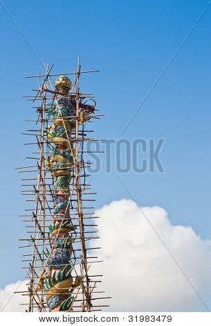 Dragon statue under construction
