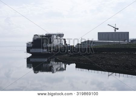 Ship Building And Crane In Port Glasgow Ferguson Shipbuilding Scaffold Dock Harbor Harbour