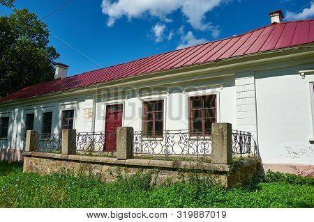 Manor Starzhinsky