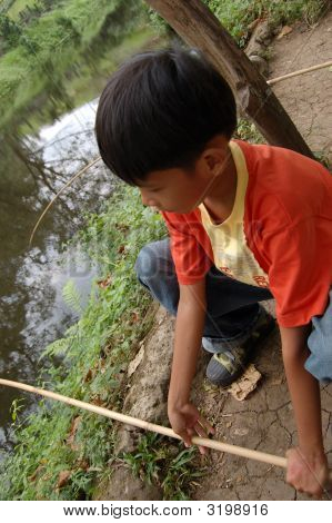 小さな男の子の釣り