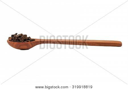 Dry Cloves In Spoon