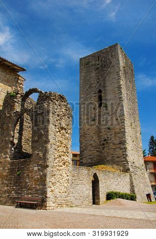 Ancient Ruins Of Medieval Lombard Fortress In The Small Umbrian Town Of Pietralunga, Erected In The 