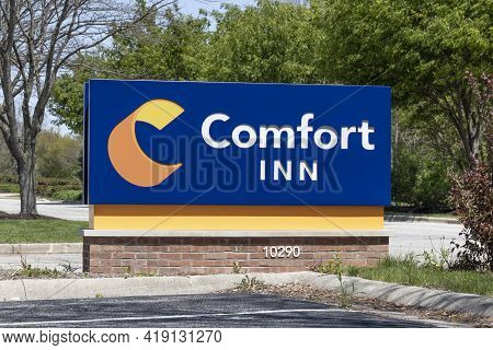 Carmel - Circa May 2021: Comfort Inn Property. Comfort Inn Is Part Of The Choice Hotels Internationa