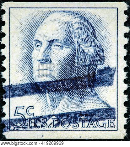 Usa - Circa 1958: A Stamp Printed In Usa Shows Image Portrait George Washington Circa 1958