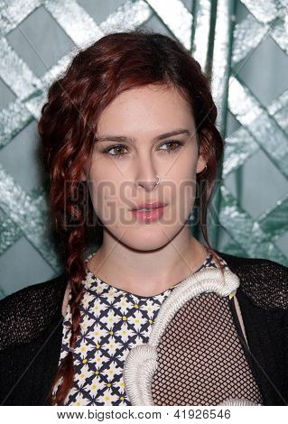 ลอสแองเจลิส - 13 apr: รูเมอร์โฮฟ WILLIS มาเมื่อ 13 เมษายน 2012 ในการรอบปฐมทัศน์โลก 