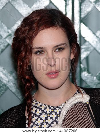 ลอสแองเจลิส - 13 apr: รูเมอร์โฮฟ WILLIS มาเมื่อ 13 เมษายน 2012 ในการรอบปฐมทัศน์โลก 